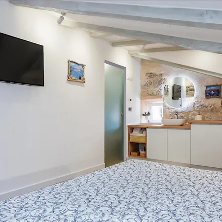 Sweet Luri Appartement *